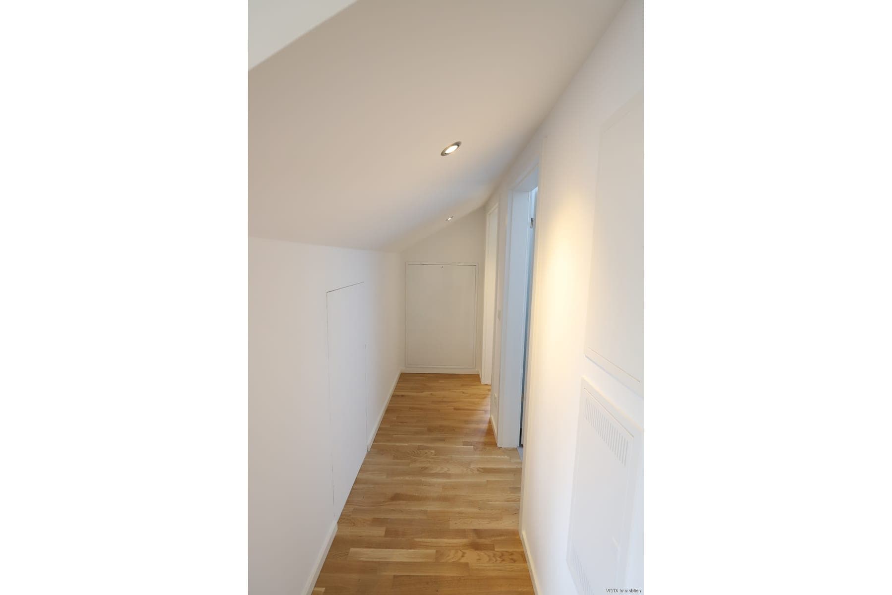 Dachgeschosswohnung — Ansicht 4