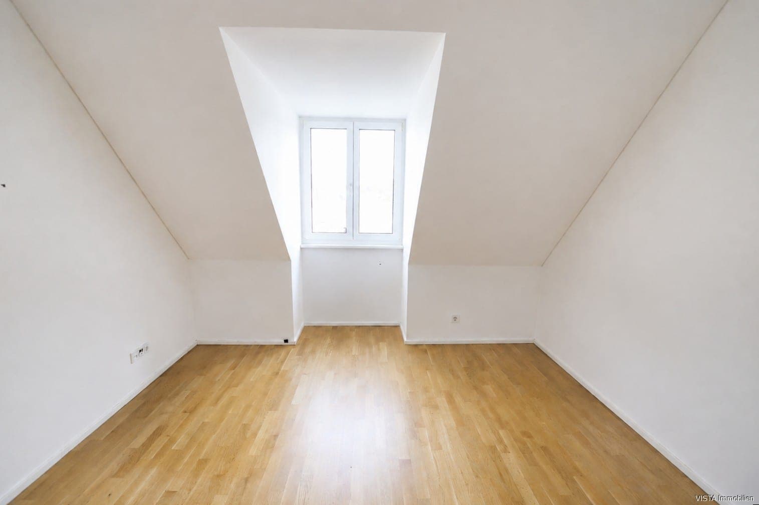 Dachgeschosswohnung — Ansicht 3