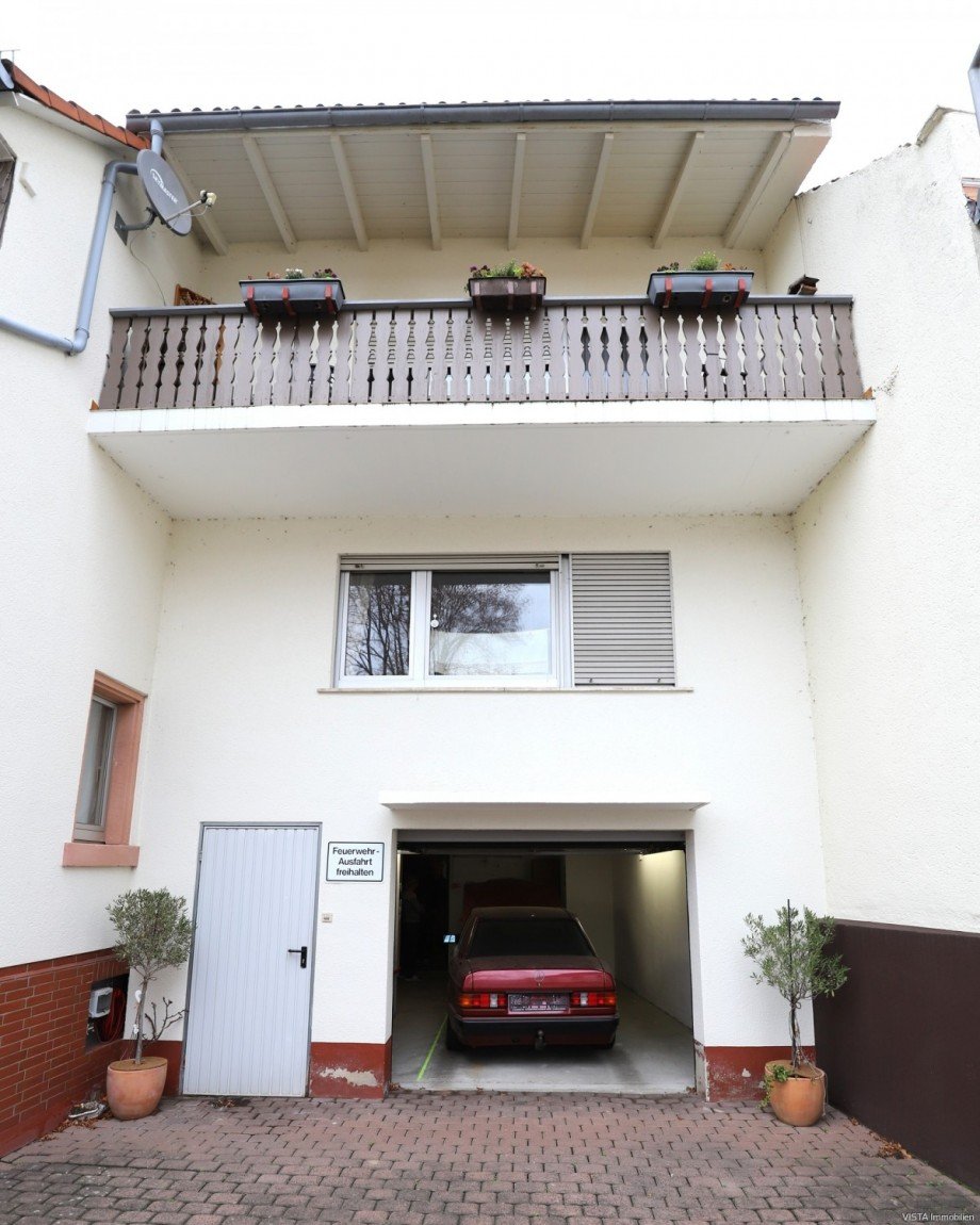 Hof mit Garage Haus Gro�-Bieberau