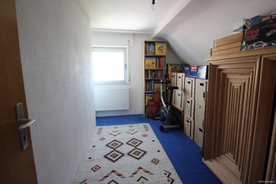 Zimmer 6 Dachgeschoss Einfamilienhaus Darmstadt / Wixhausen