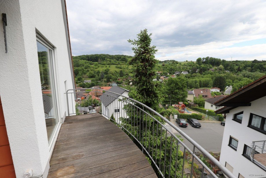 Balkon-Terrasse Ansicht 3 Dachgeschosswohnung M�hltal / Nieder-Beerbach
