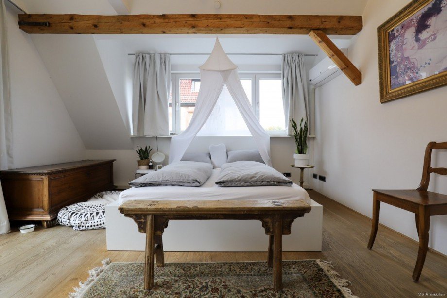 Schlafzimmer Dachgeschoss Mehrfamilienhaus Darmstadt