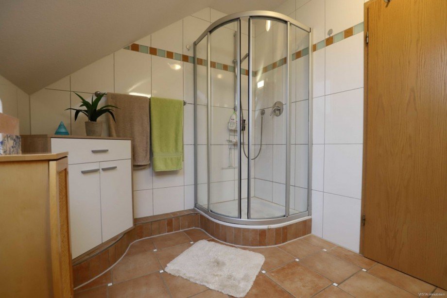 Bad Ansicht 2 Dachgeschosswohnung Ro�dorf