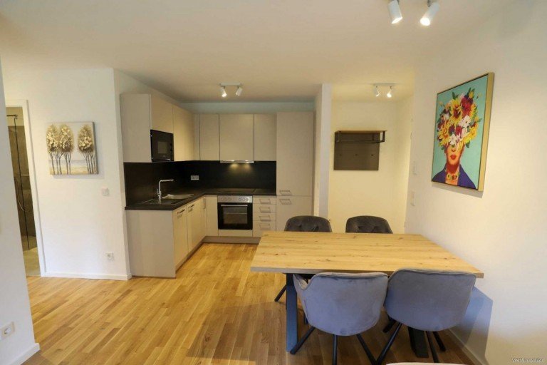 Wohnen-Essen Darmstadt / Arheilgen Etagenwohnung ** VERMIETET** Vollm�blierte 2-Zimmer-Wohnung mit Einbauk�che und Abstellraum