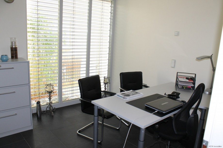 B�ro EG. Mehrfamilienhaus Bensheim