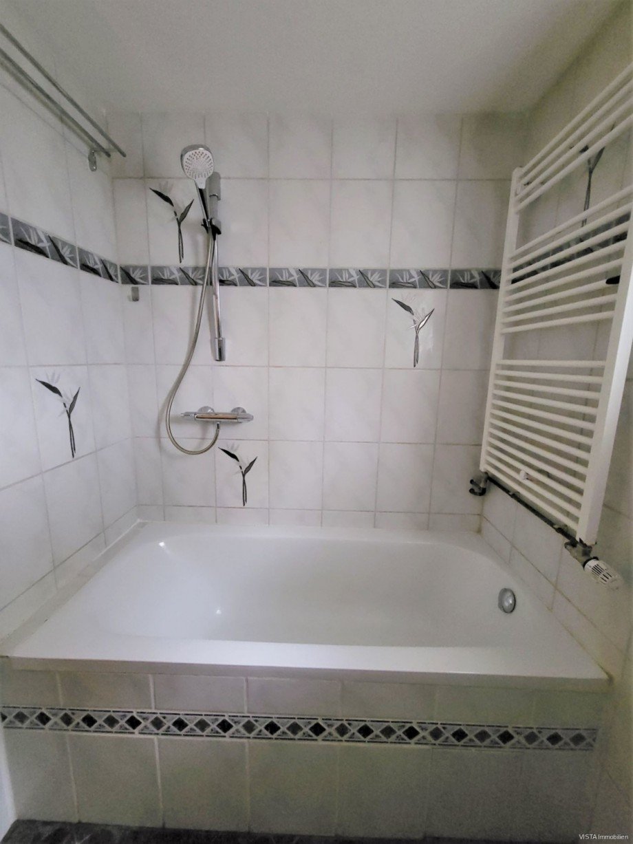 Bad Ansicht 2 Einfamilienhaus Seeheim-Jugenheim / Ober Beerbach