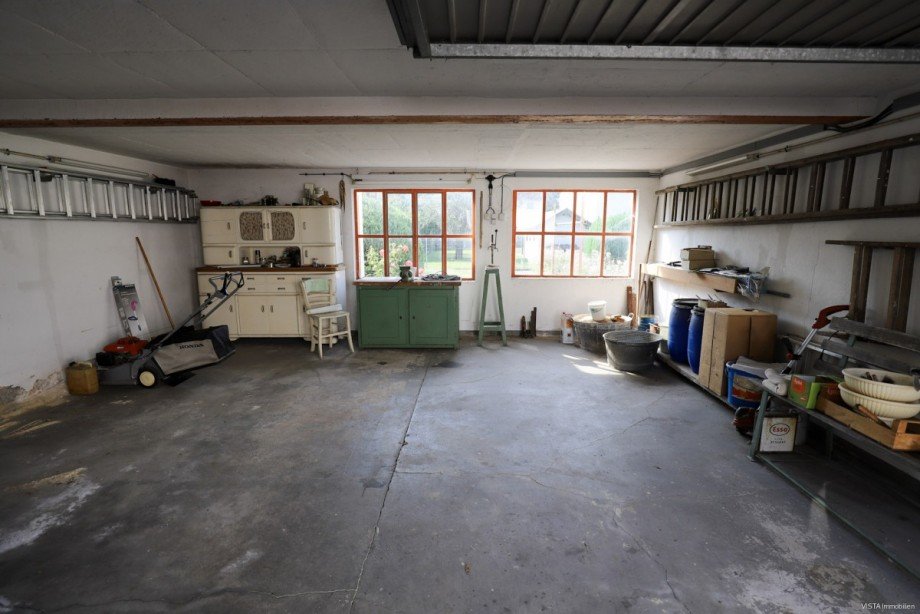 R�ckw�rtiges Geb�ude-Garage Einfamilienhaus Ro�dorf