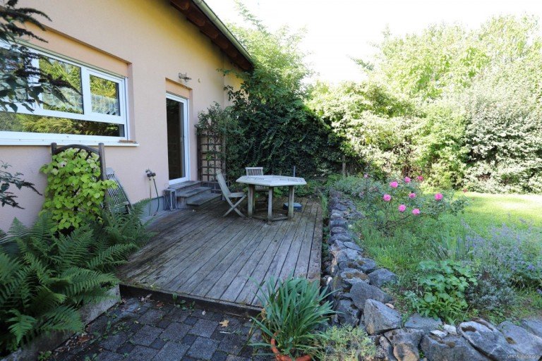 Ansicht R�ckseite Darmstadt / Eberstadt Doppelhaush�lfte ** VERKAUFT** DHH im Herzen von Eberstadt-Helle & freundliche R�ume-Praktische Aufteilung