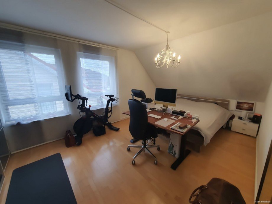 Schlafzimmer Dachgeschosswohnung M�hltal / Nieder-Beerbach