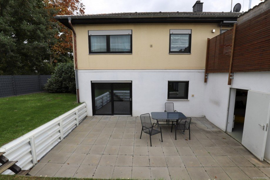 Terrasse Untergeschoss Zweifamilienhaus B�ttelborn / Klein-Gerau