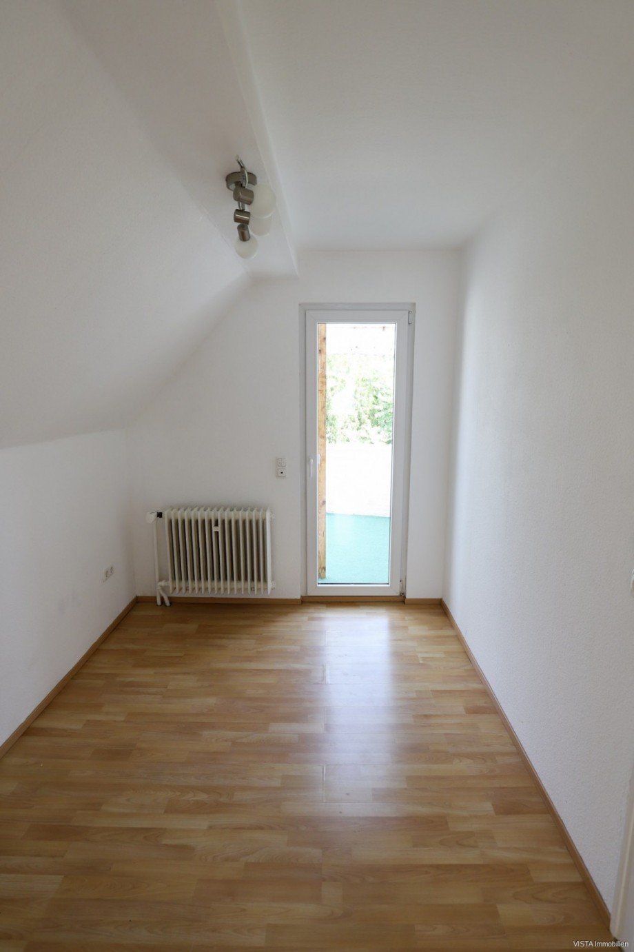 Zimmer 4-1. Obergeschoss-Ansicht 2-Zugang Balkon Einfamilienhaus Darmstadt / Eberstadt