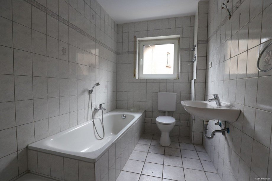 Bad Erdgeschosswohnung Ro�dorf