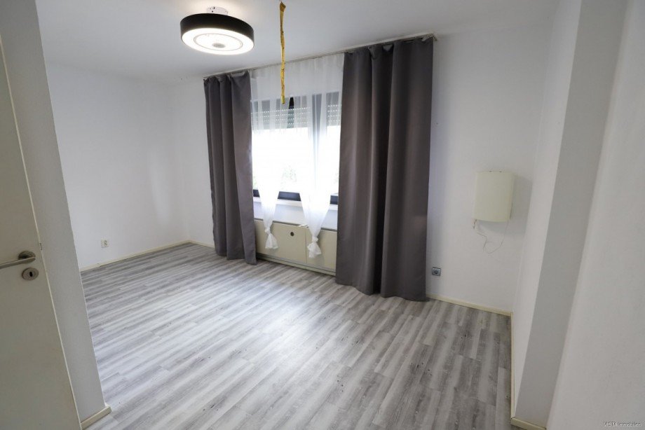 Zimmer 3 - Erdgeschoss Zweifamilienhaus B�ttelborn / Klein-Gerau