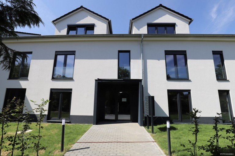 Aussenansicht Eingangsbereich Darmstadt / Arheilgen Etagenwohnung ** Feldrandlage** Vollm�blierte 3-Zimmer-Wohnung mit Einbauk�che und Balkon