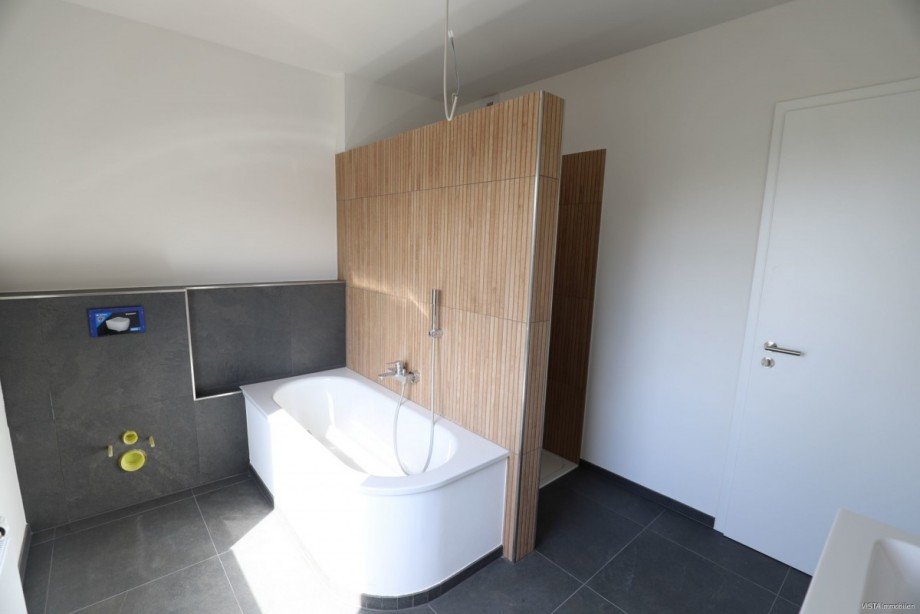 Dusch-, und Wannenbad Etagenwohnung Darmstadt