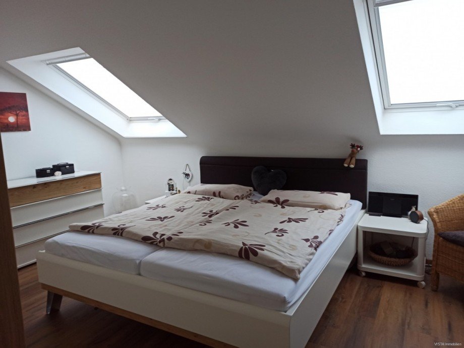 Schlafzimmer Dachgeschosswohnung M�hltal / Nieder-Ramstadt
