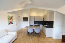 Hauptbild **VISTA Immobilien** Vollm�blierte Dachgeschoss-Wohnung mit Einbauk�che