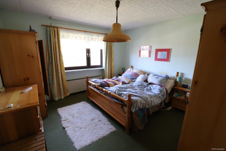 Schlafzimmer Einfamilienhaus Eppstein / Bremthal