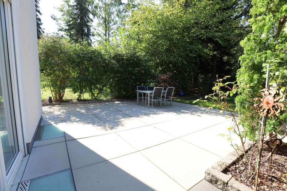 Terrasse Doppelhaush�lfte Darmstadt / Eberstadt