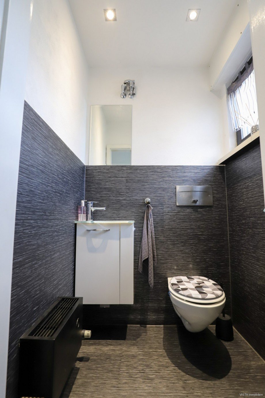 G�ste-Toilette Zweifamilienhaus B�ttelborn / Klein-Gerau