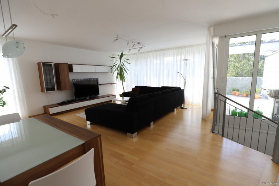 Wohn-, und Esszimmer 2 Maisonettewohnung Darmstadt