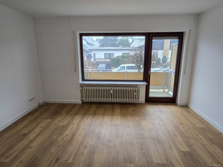Wohnzimmer.. Seeheim-Jugenheim / Jugenheim Etagenwohnung Neu Renovierte Hochparterre-Wohnung mit S�d-West-Balkon und PKW-Stellplatz in Seeheim-Jugenheim