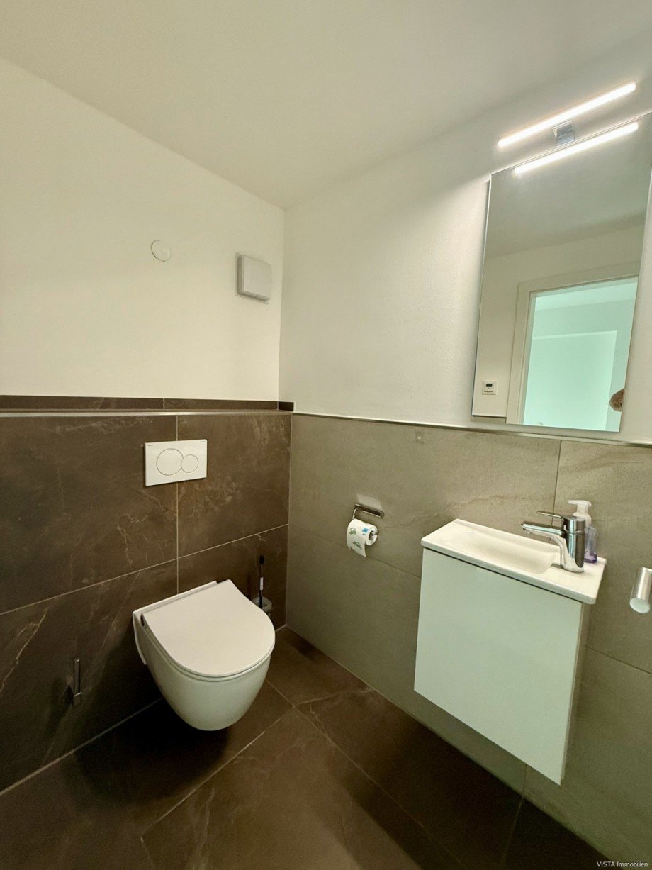 G�ste-Toilette Souterrainwohnung M�hltal / Traisa