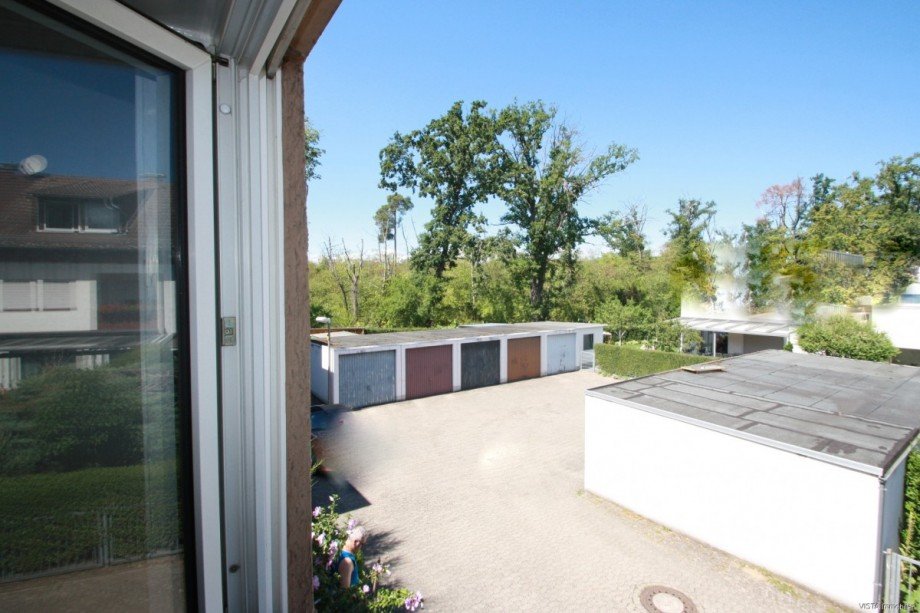 Blick - Garagen, Hof Reihenhaus Darmstadt