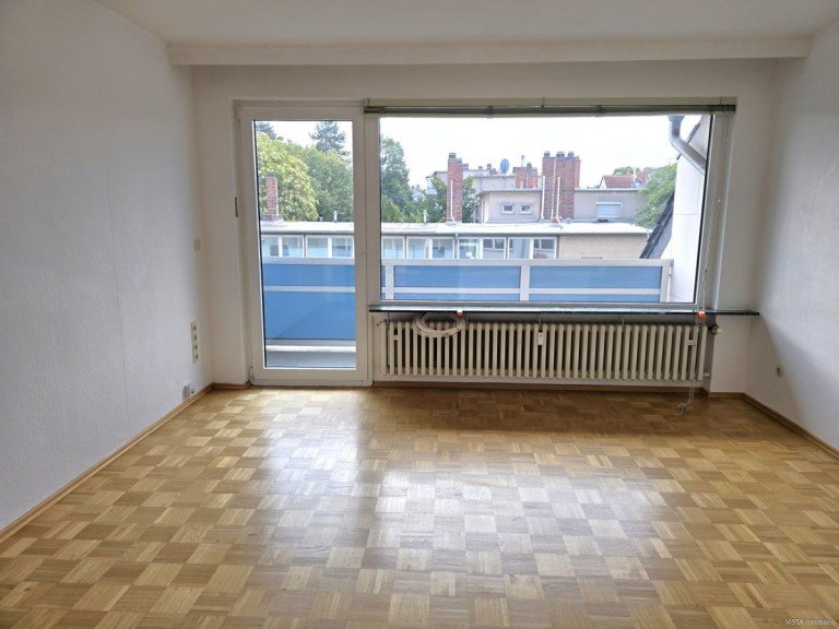 Wohnzimmer Darmstadt Etagenwohnung VERMIETET ! 2 Raum-Appartment mit Designer-Parkett-Boden, modernem Duschbad und Balkon