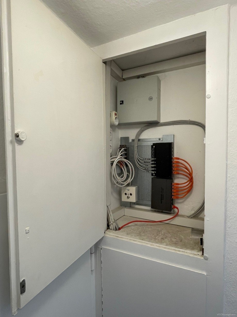 Technik f�r Internet-DSL-Netzwerkverkabelung Einfamilienhaus Darmstadt / Eberstadt