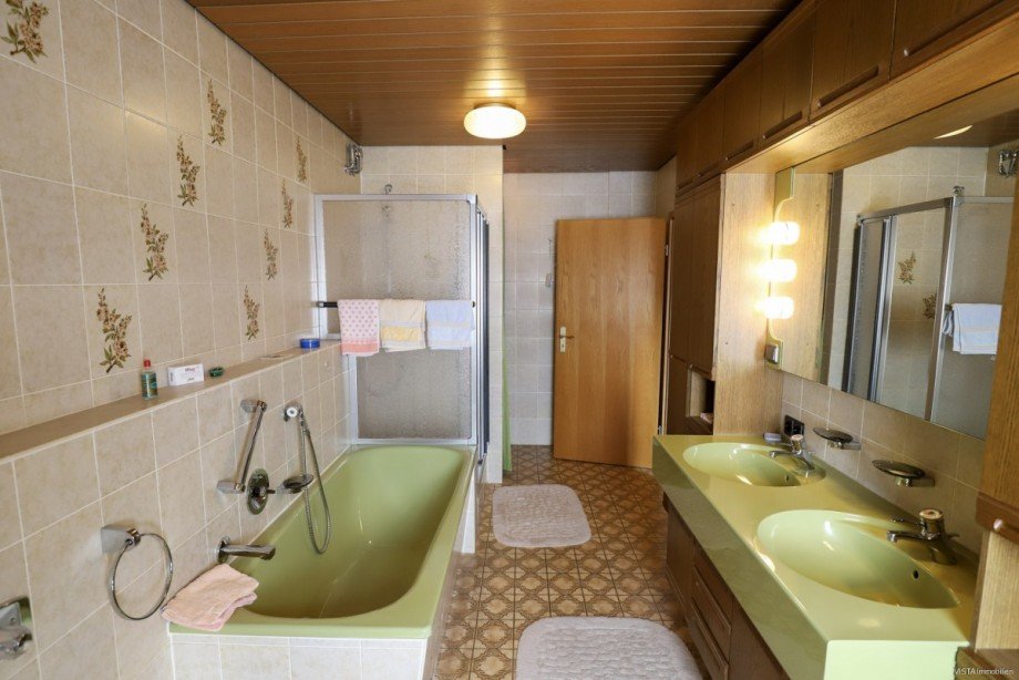 Dusch-, und Wannebad - Obergeschoss - Ansicht 2 Einfamilienhaus Ro�dorf