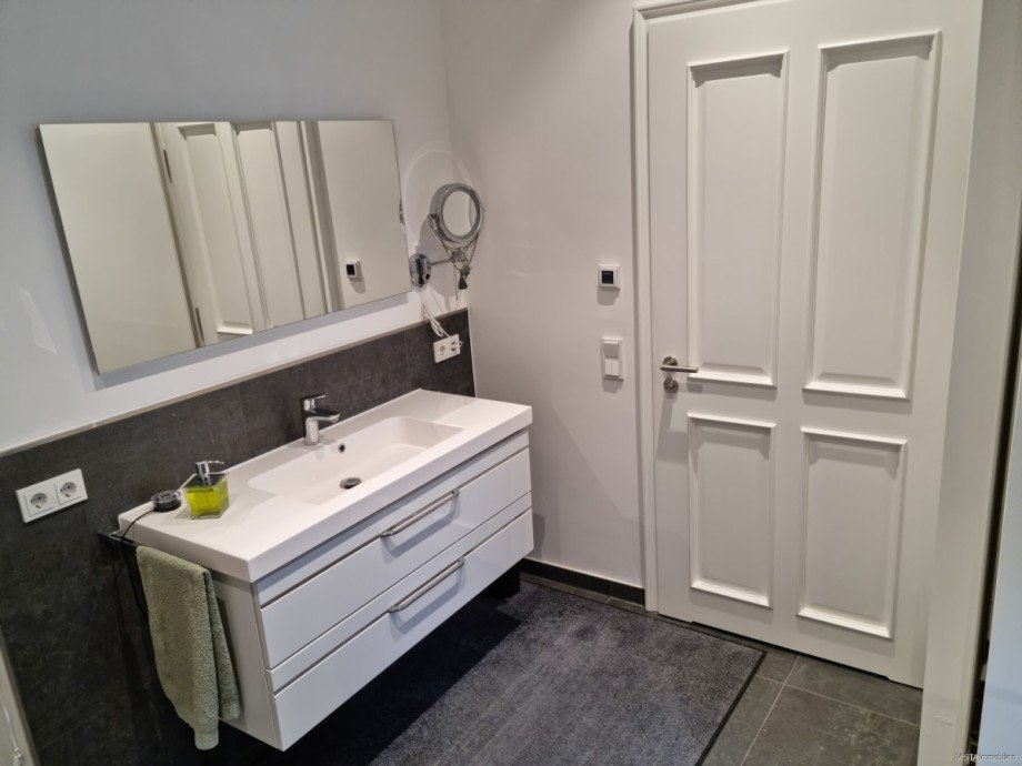 Bad Ansicht 2 Etagenwohnung Bensheim / Auerbach