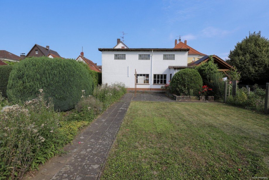 Gartengrundst�ck mit Blick R�ckwertiges Geb�ude Einfamilienhaus Ro�dorf