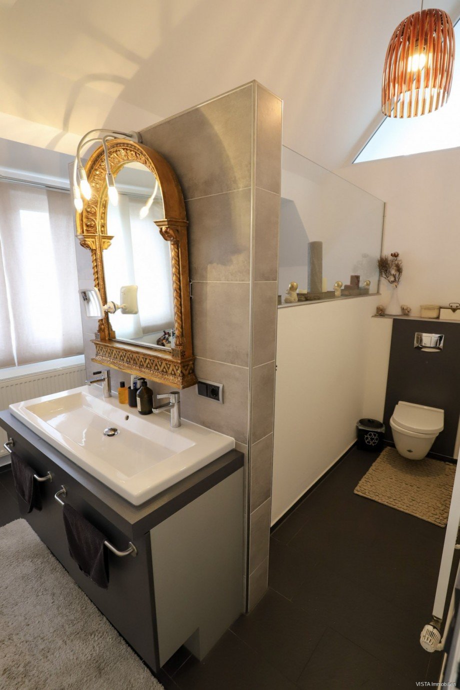 Wannenbad-Dachgeschoss-Ansicht 2 Mehrfamilienhaus Darmstadt