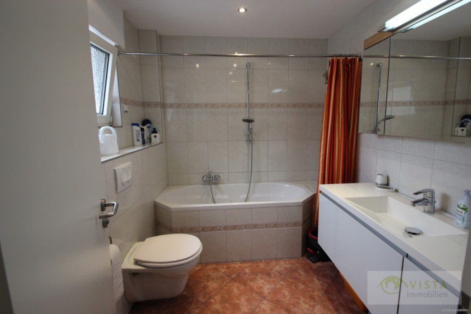 Wannenbad Einfamilienhaus M�hltal