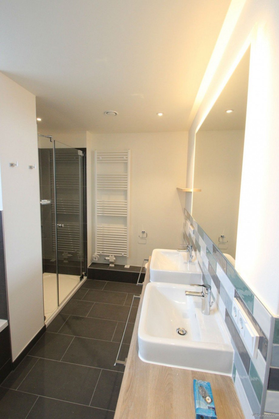 Dusch-, und Wannenbad Maisonettewohnung Darmstadt / Eberstadt