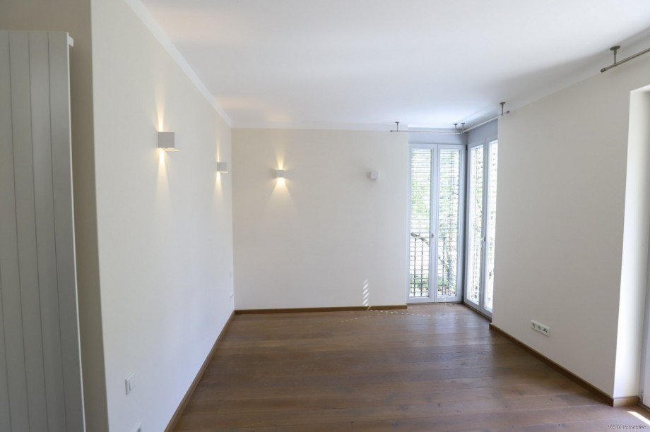 Schlafzimmer Wohnung Erdgeschoss Mehrfamilienhaus Bensheim