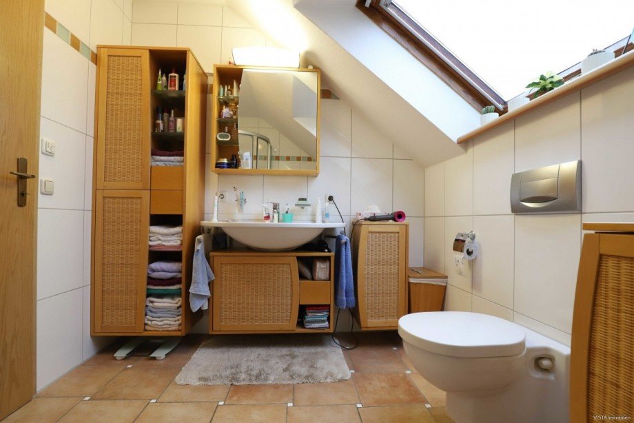Bad Dachgeschosswohnung Ro�dorf