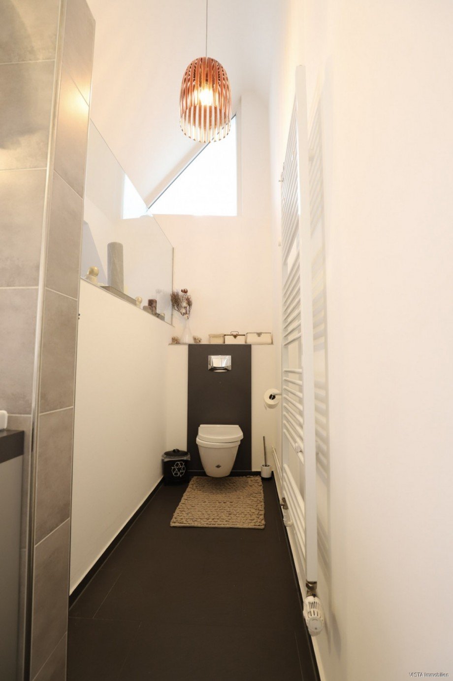 Wannenbad-Dachgeschoss-Ansicht 1 Mehrfamilienhaus Darmstadt