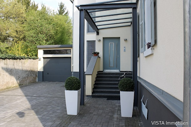 Eingangsbereich Mehrfamilienhaus Bensheim