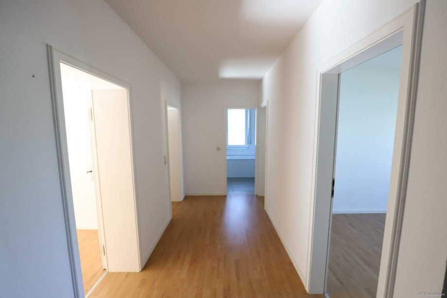 Diele Etagenwohnung Darmstadt/Komponistenviertel