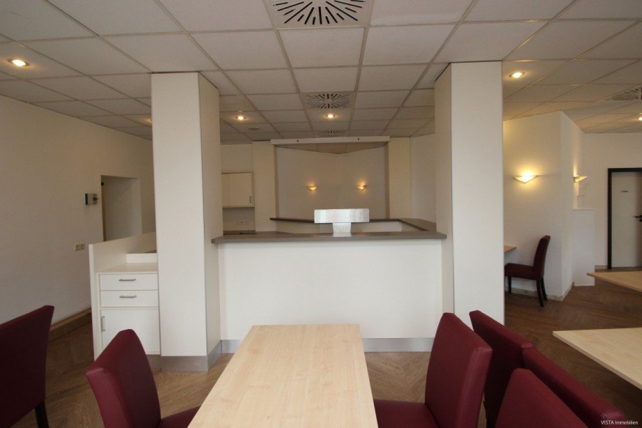 Gastraum mit Blick zur Theke Gastgewerbe Griesheim