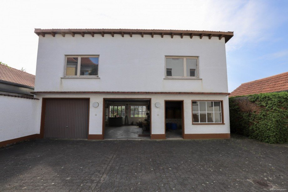 R�ckw�rtiges Geb�ude Einfamilienhaus Ro�dorf