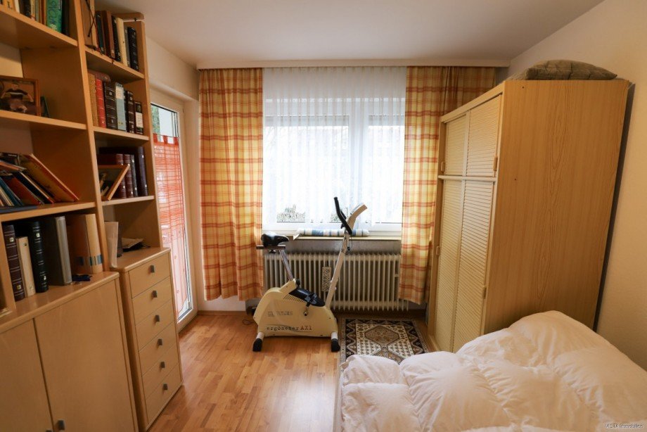 Kinder-, oder Arbeitszimmer Reihenendhaus Darmstadt / Arheilgen