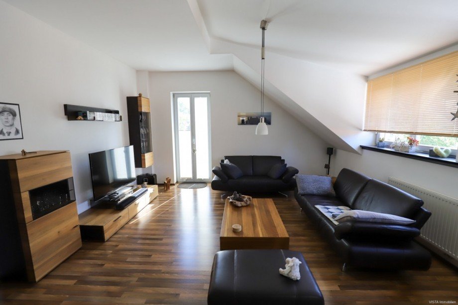 Wohnbereich-Wohnung Dachgeschoss Mehrfamilienhaus Bensheim