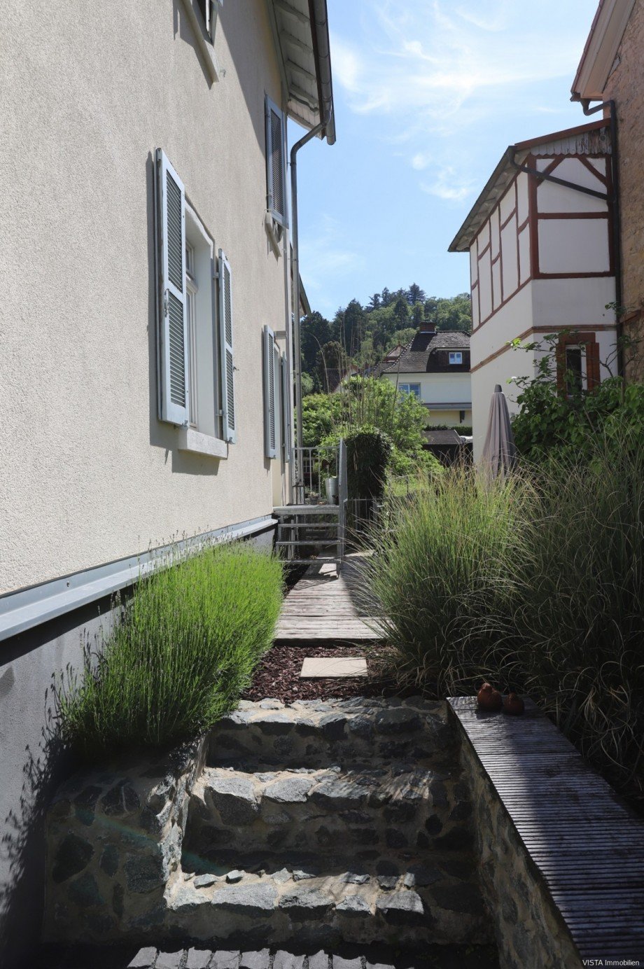Aussenbereich 2 Mehrfamilienhaus Bensheim