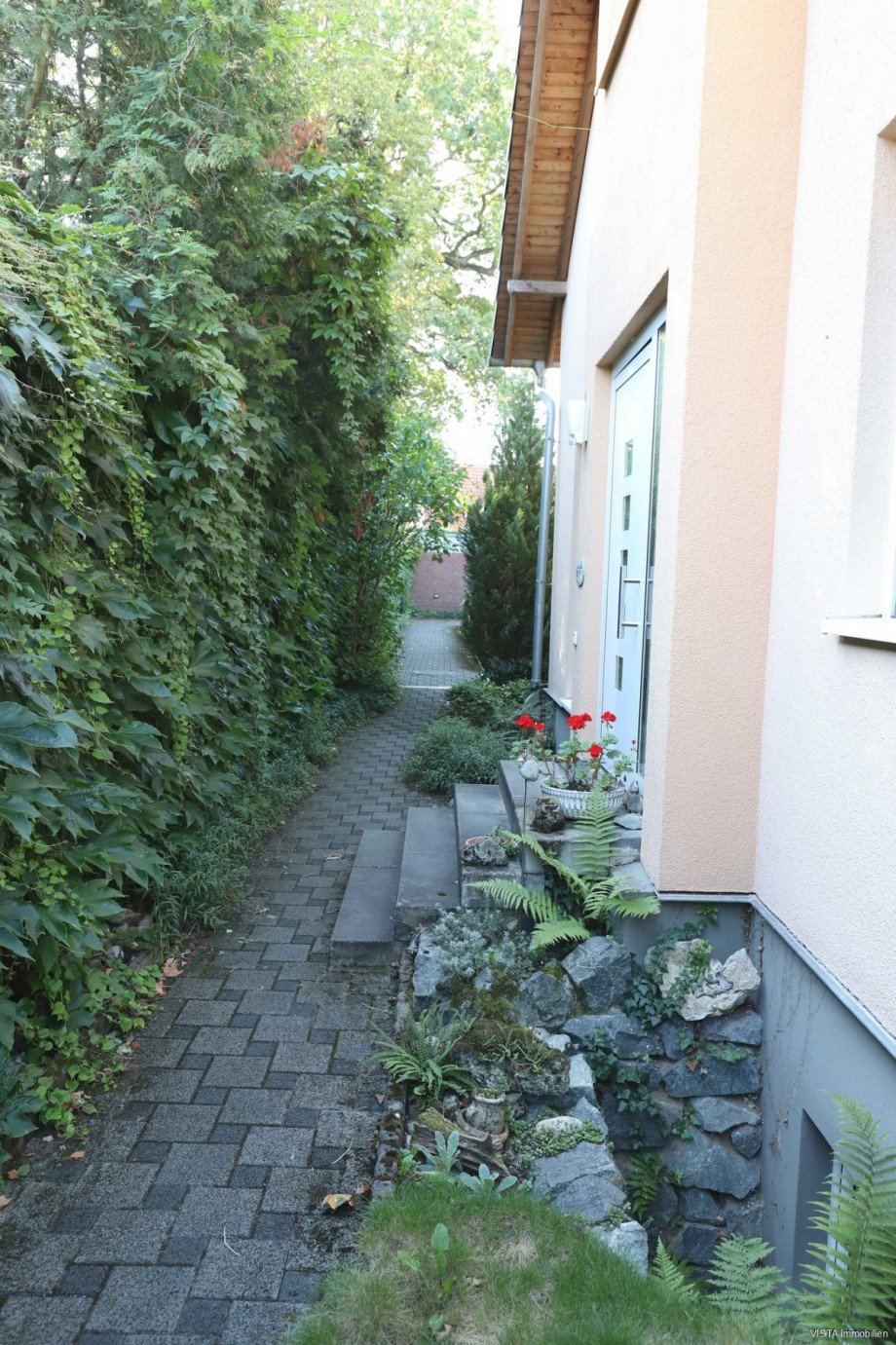 Eingang Doppelhaush�lfte Darmstadt / Eberstadt