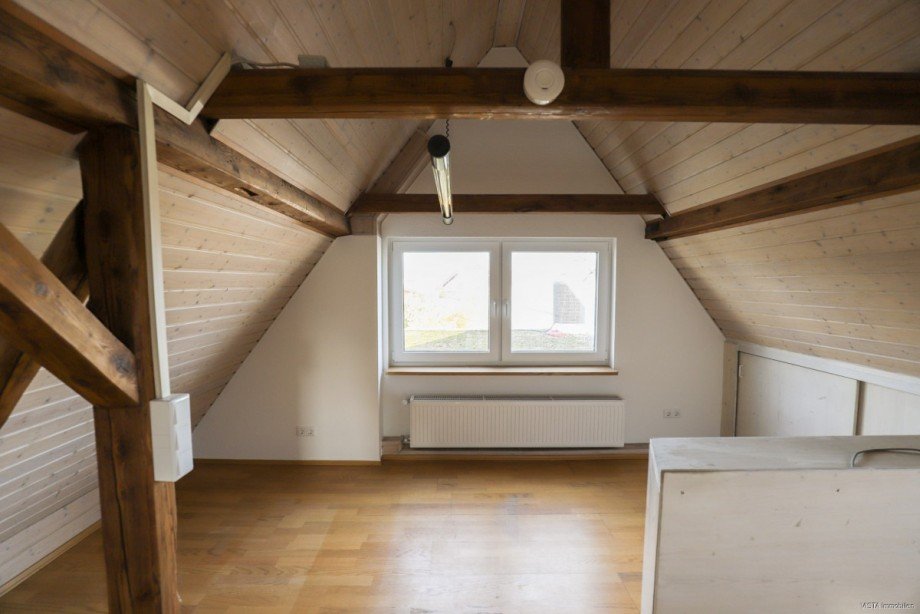 Zimmer 2-Dachgeschoss Maisonettewohnung Weiterstadt