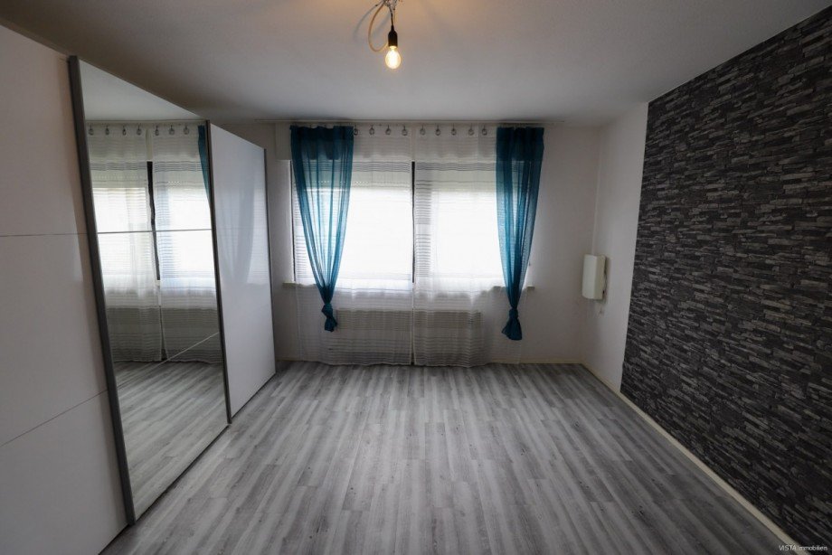 Schlafzimmer 2 Erdgeschoss Zweifamilienhaus B�ttelborn / Klein-Gerau