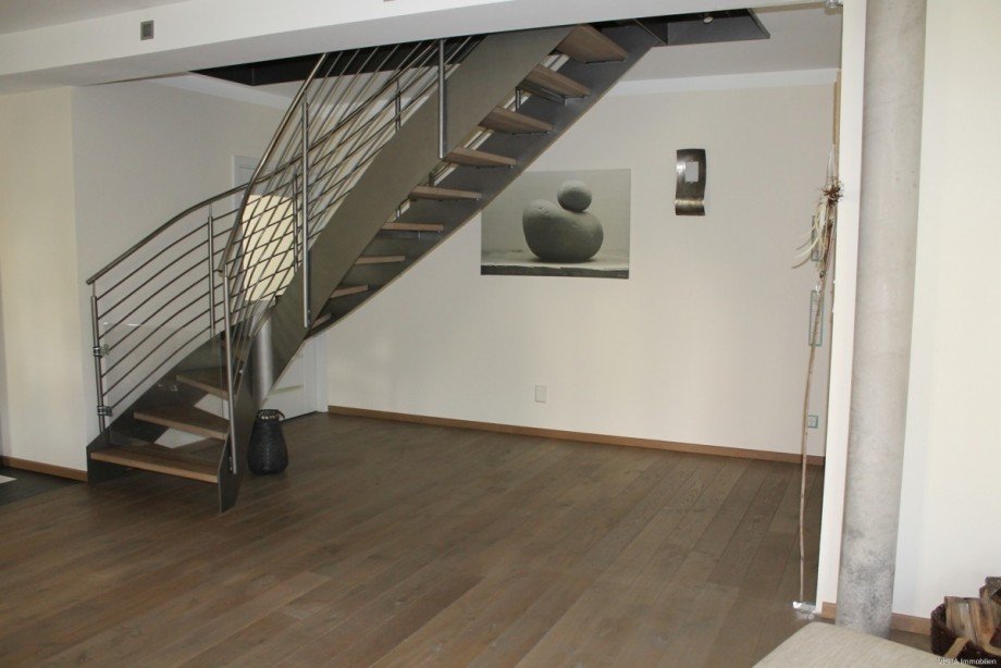 Treppe zur Galerie Obergeschoss Mehrfamilienhaus Bensheim